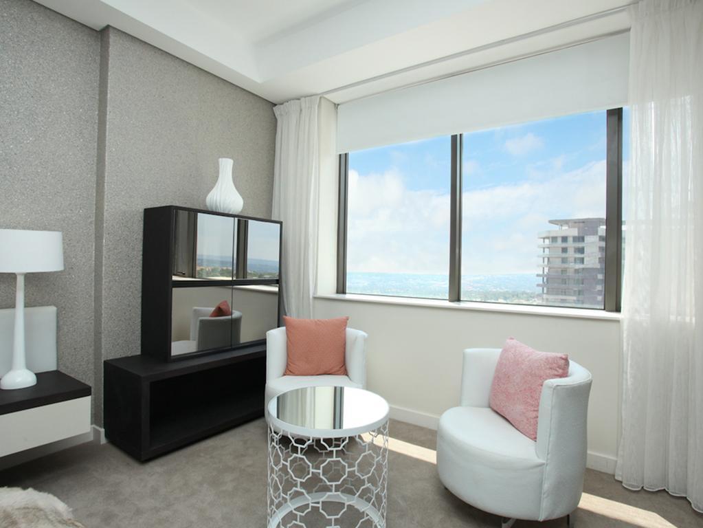 Luxurious Sandton Skye Apartment 外观 照片
